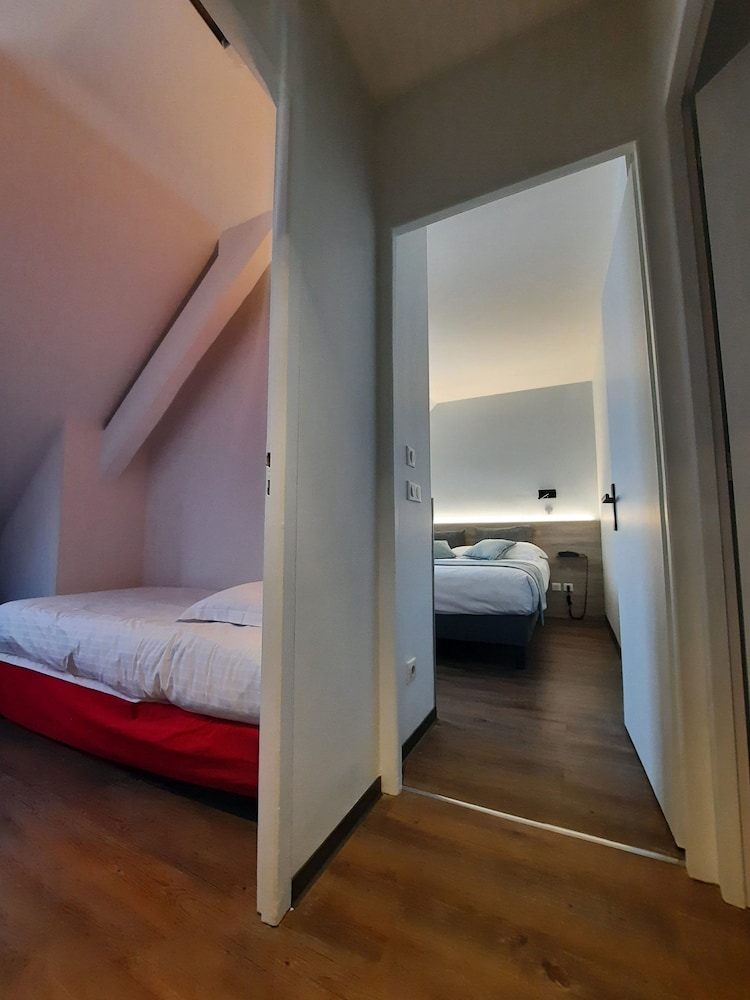Family Quadruple Room - Photo 3