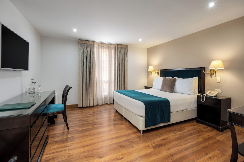 Superior Room, 1 Queen Bed - Photo 3