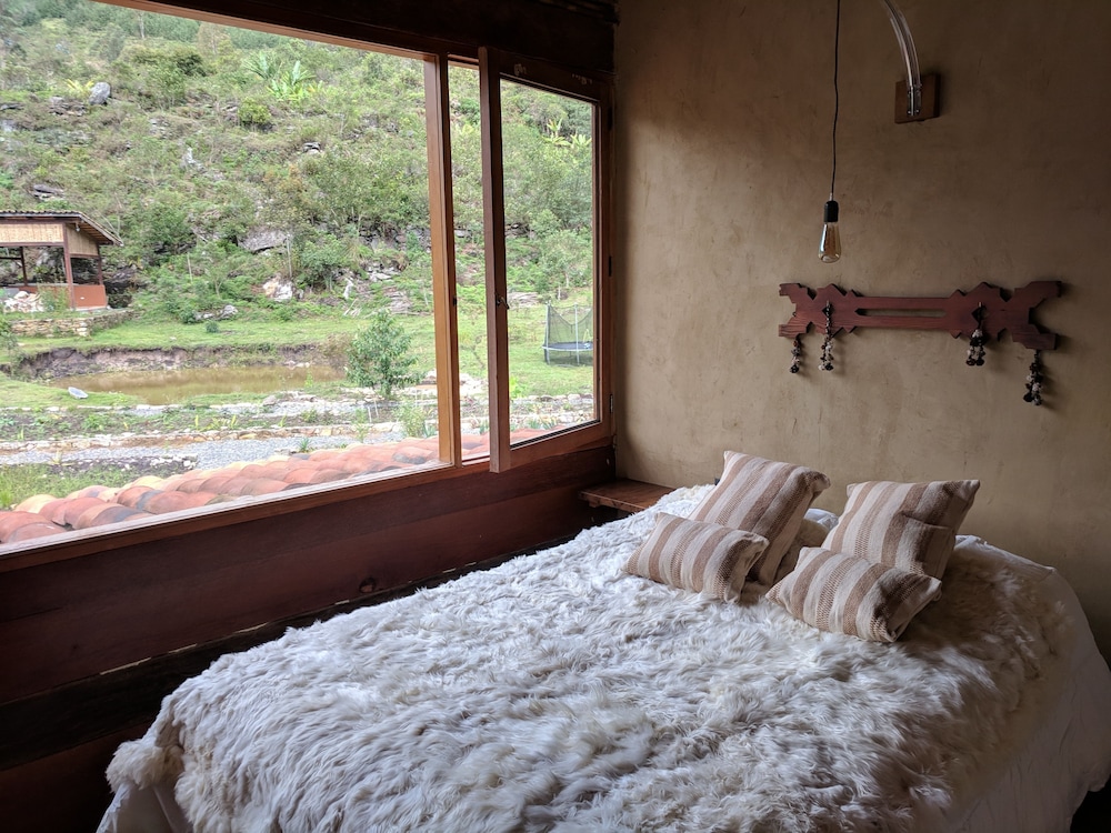 Traditional Bungalow, Mountain View photo 2