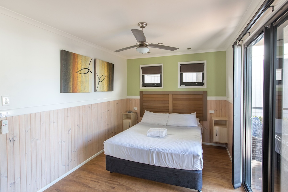 Deluxe Cabin, 2 Bedrooms, Non Smoking, Balcony (2-Storey) photo 1