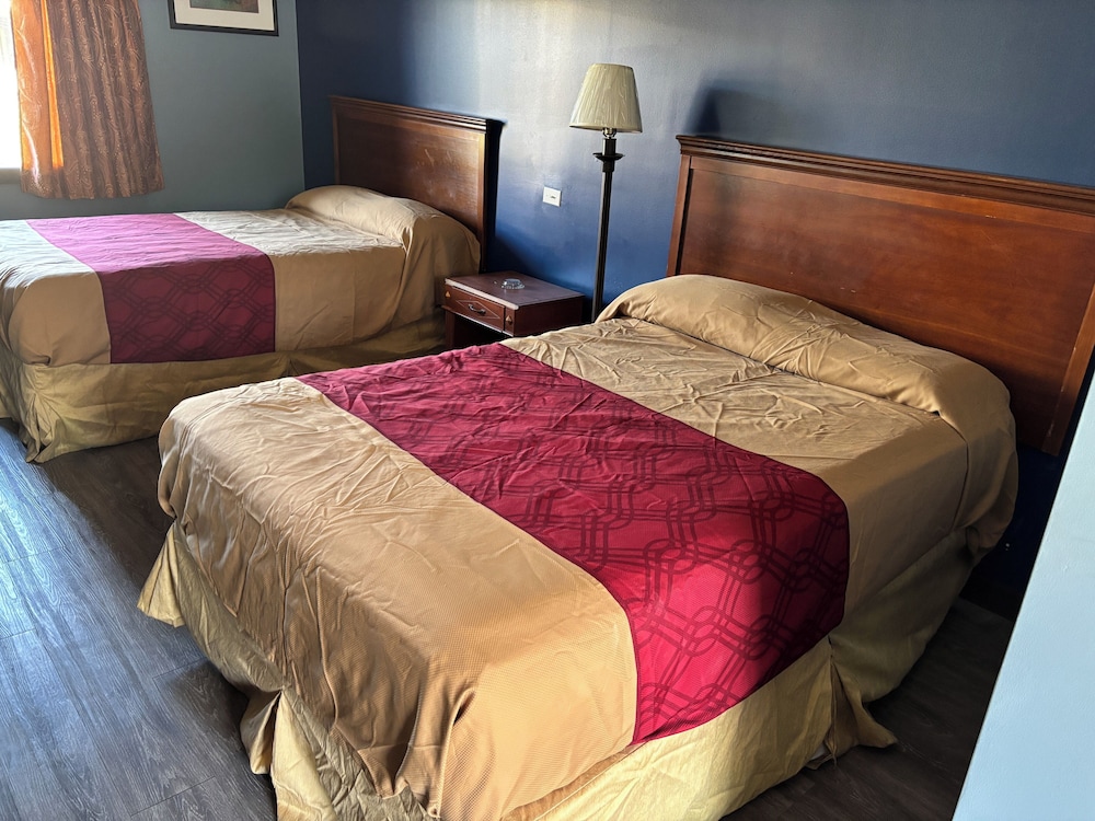 Standard Room, 2 Double Beds, Smoking