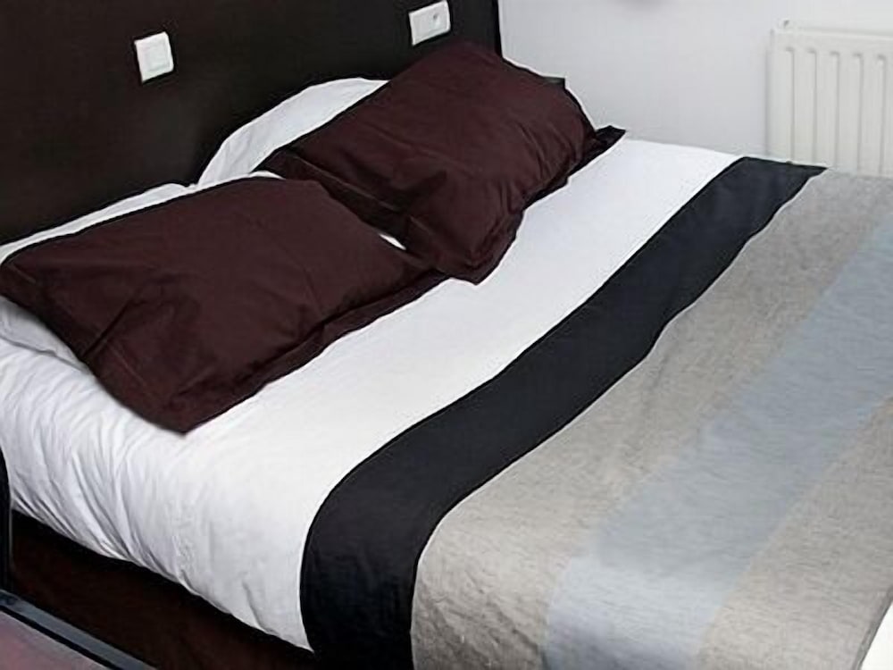 Standard Double Room, 1 Bedroom, Private Bathroom photo 3
