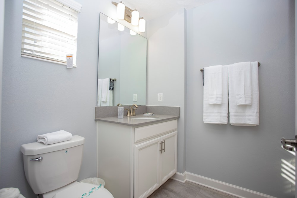 Luxurious 5 Bedroom w Pool Close to Disney 9017 Championsgateresort, 写真 55