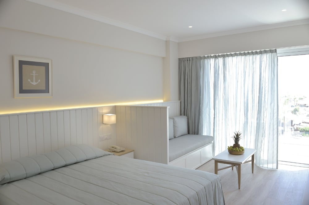 Superior Room, City View photo 1