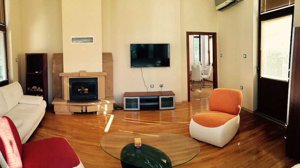 Luxury Apartment, 1 Bedroom (Alexandrovska 11 str.) photo 3