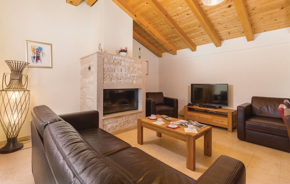 Deluxe Villa (Aida) photo 1
