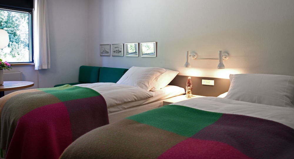 Business Twin Room photo 3