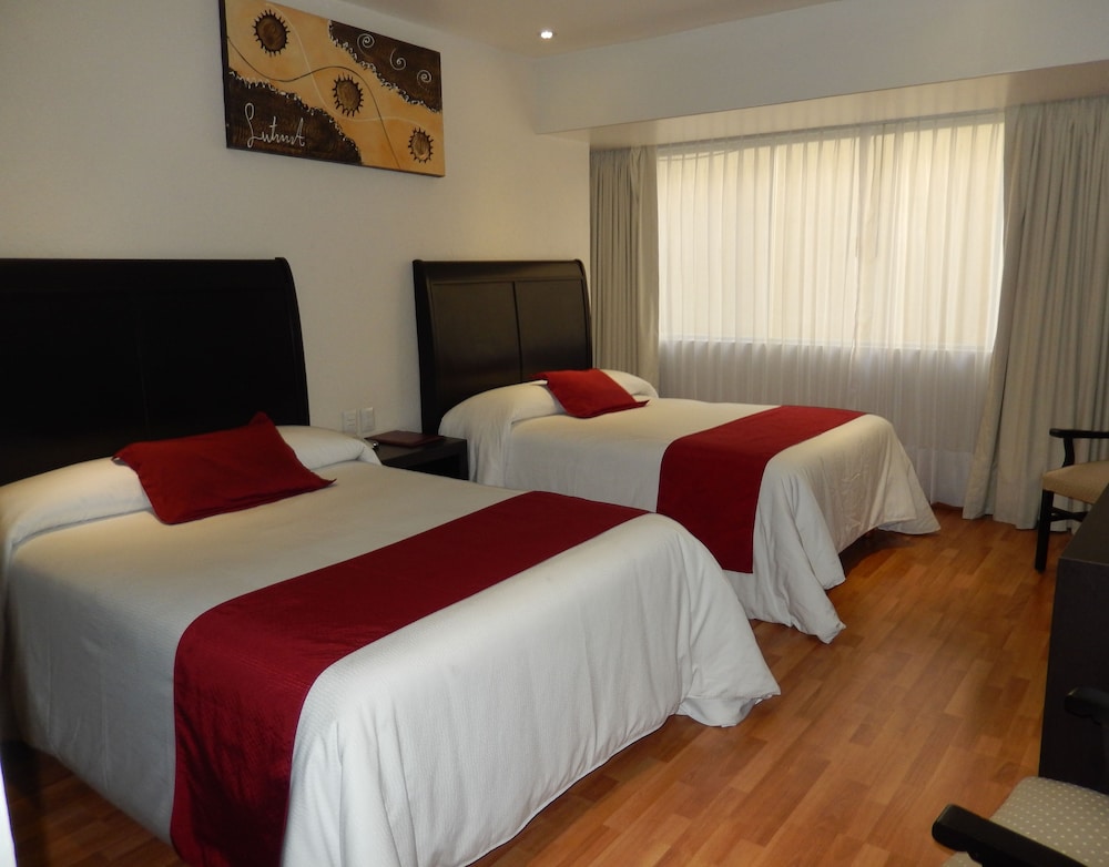 Standard Quadruple Room, 2 Double Beds photo 1