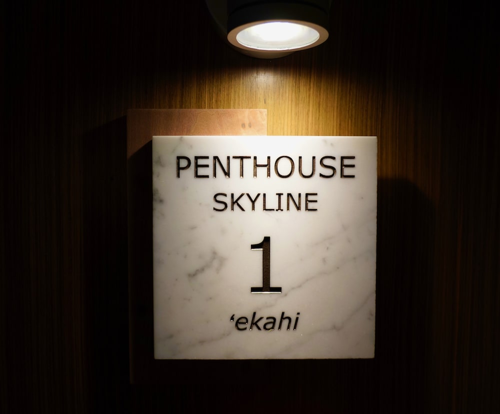 Platinum Skyline Penthouse (Club Access) photo 2