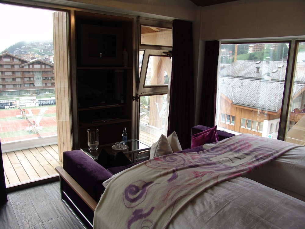 Deluxe Room - Photo 6