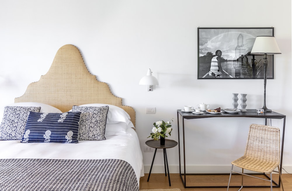 Signature Suite