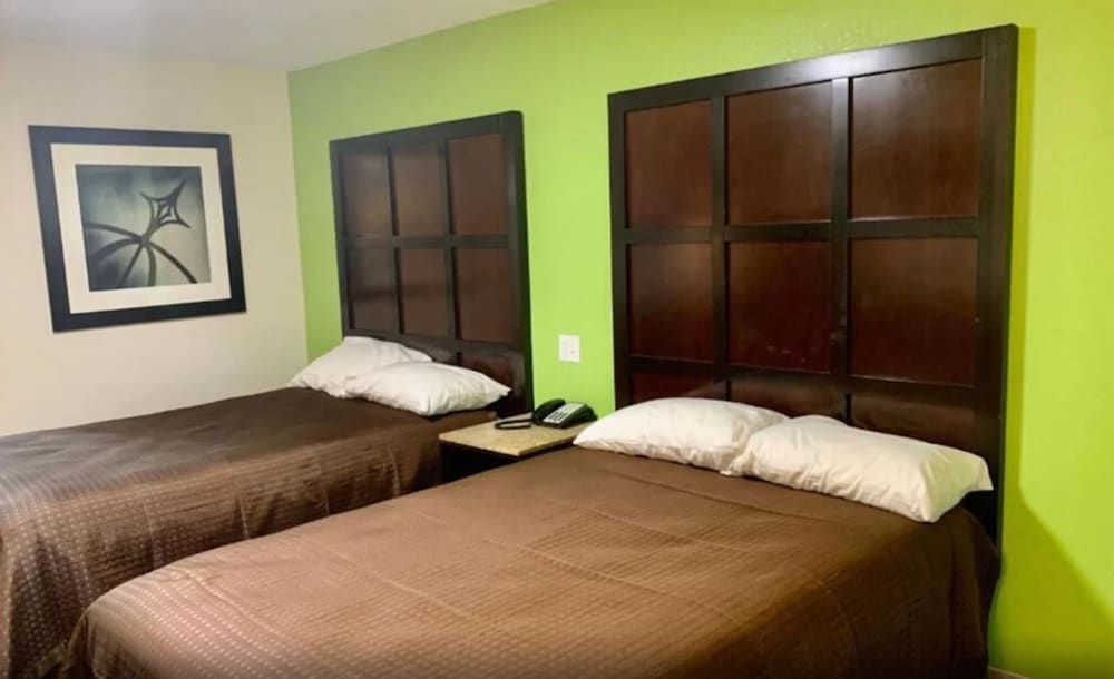 Basic Room, 1 Double Bed, Non Smoking photo 1