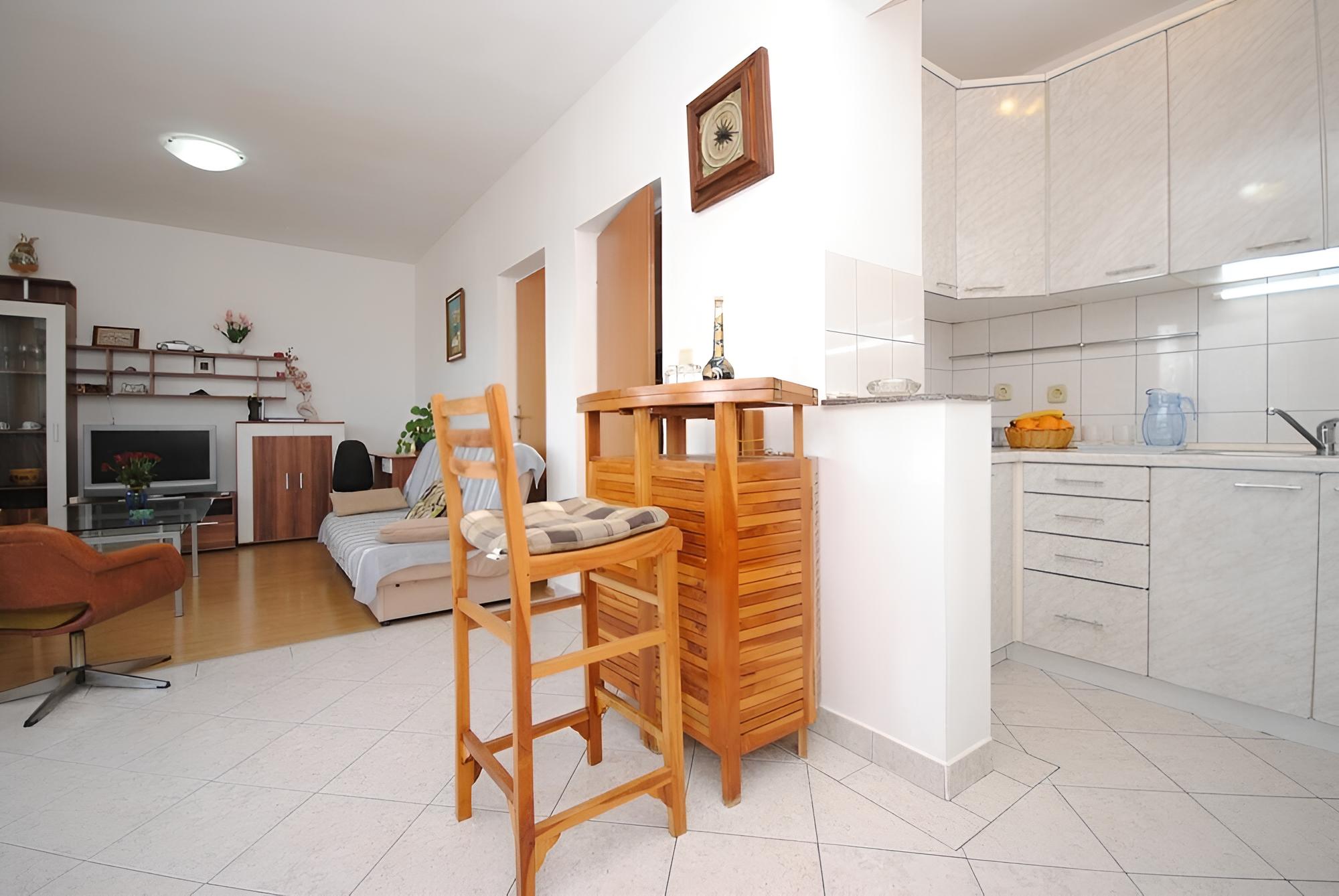 Apartment (Ezgety - 330m from the beach - A1(6)) photo 3
