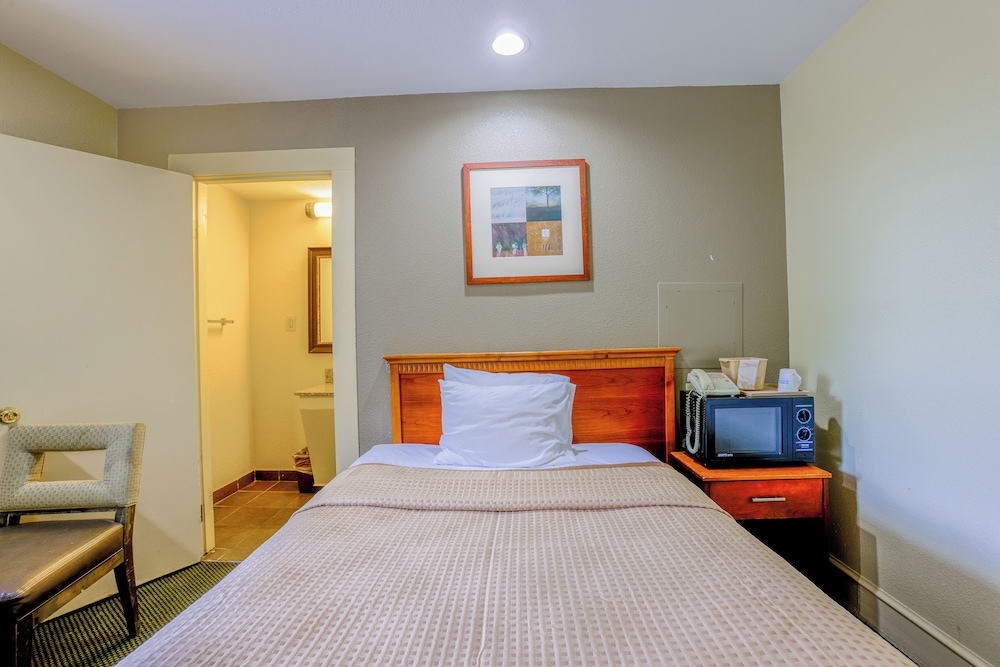 Room, 1 Double Bed, Smoking photo 1