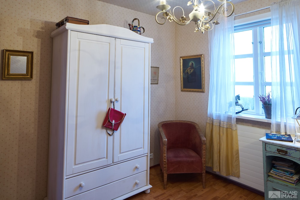 204 The Heritage Room, Single/Twin, Incl. Breakfast photo 2