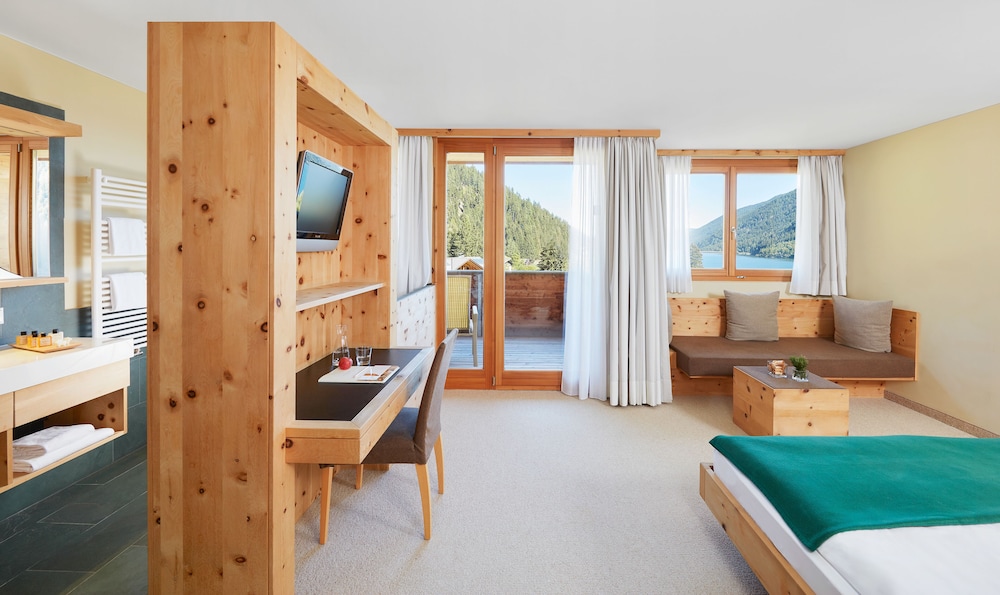 Double Room, Lake View - Photo 1