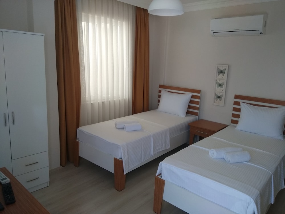 Room photo 2