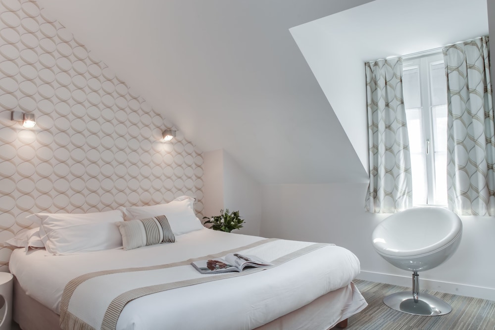 Superior Double or Twin Room photo 2