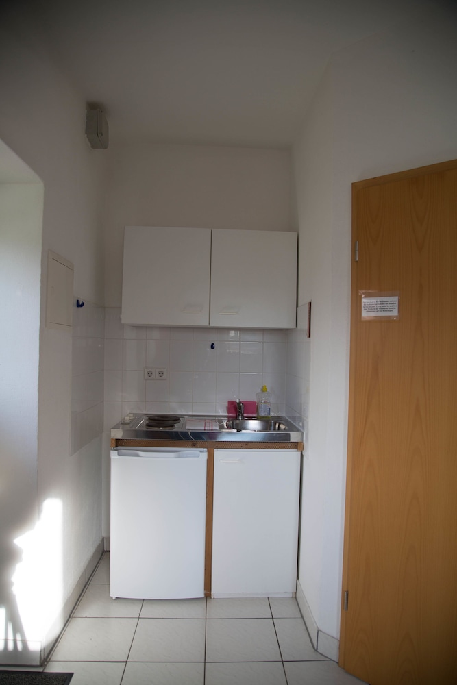 Standard Single Room, Kitchenette photo 2
