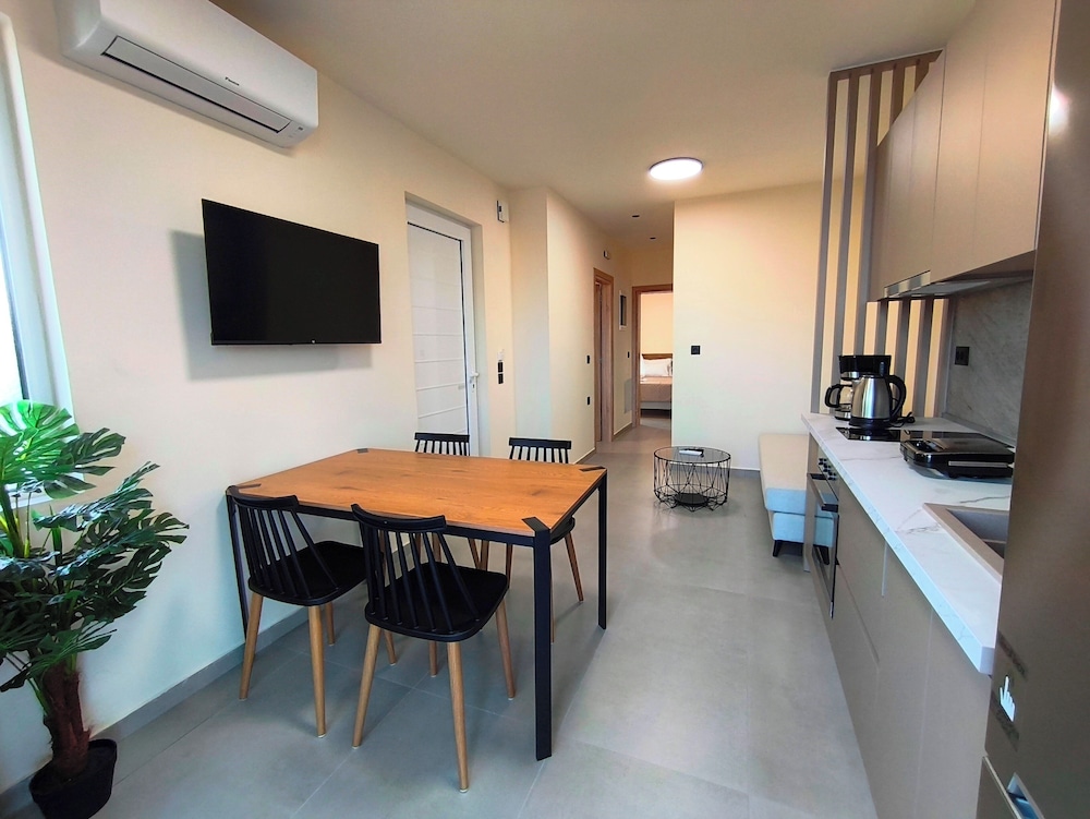 DELUXE-APARTMENT-2 BEDROOM-2 BATHROOMS- COUNTRYSIDE AND SEA VIEW photo 1