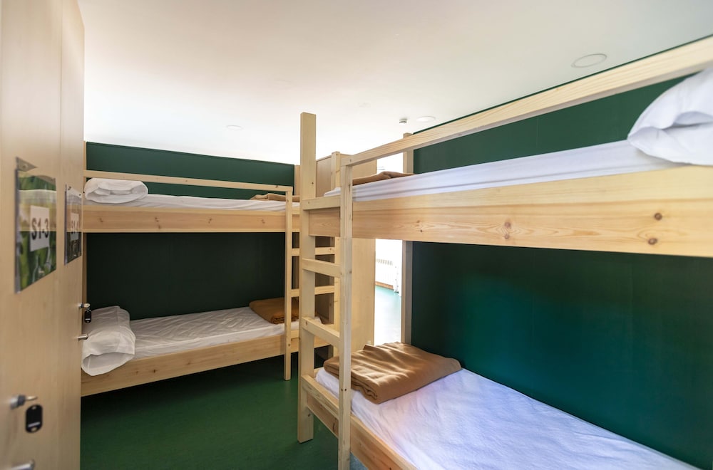 Dormitorio compartido, Dormitorio mixto, Baño compartido 8 camas
