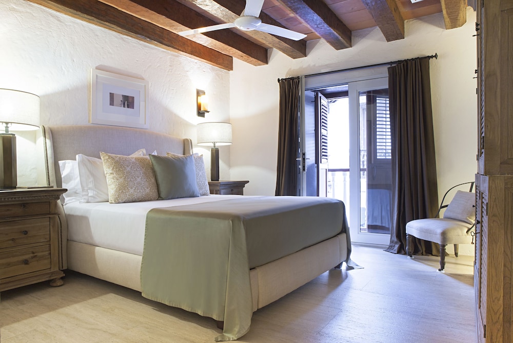 Superior Room, 1 Queen Bed photo 3