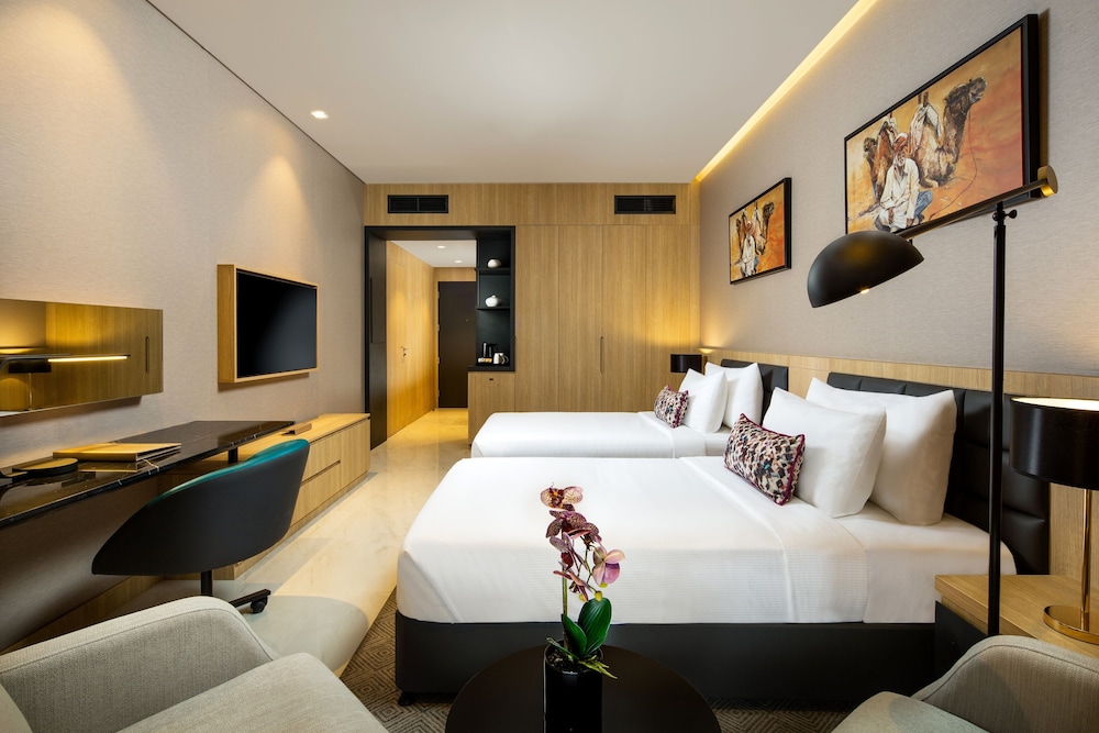 Deluxe Room with Two Twin Beds