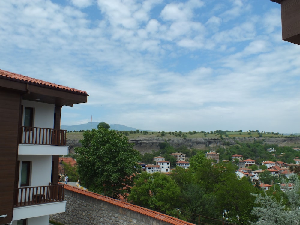 Standard Double Room, Non Smoking, Garden View photo 3