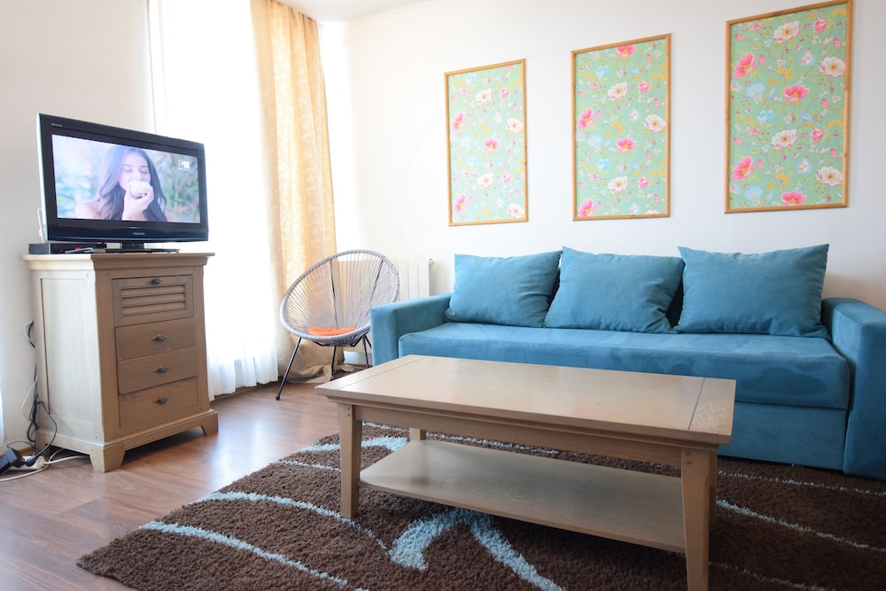 Apartment - Mosilor 6