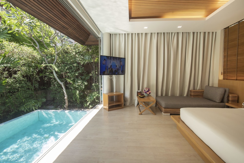 Deluxe Pool Villa (RoundTrip Airport Transfer) - Photo 2