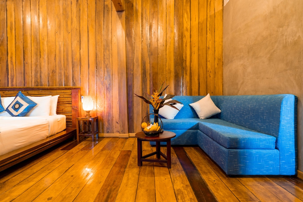 Private Jacuzzi Bungalow - 1 bedroom - Photo 7