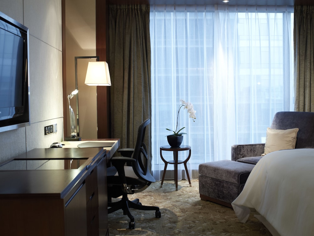 Westin, Twin Room, 2 Double Beds, City View - Photo 2
