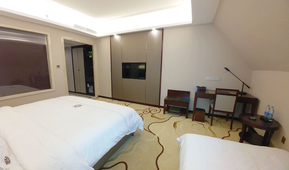 Family Double or Twin Room, 1 Bedroom, Bathtub
