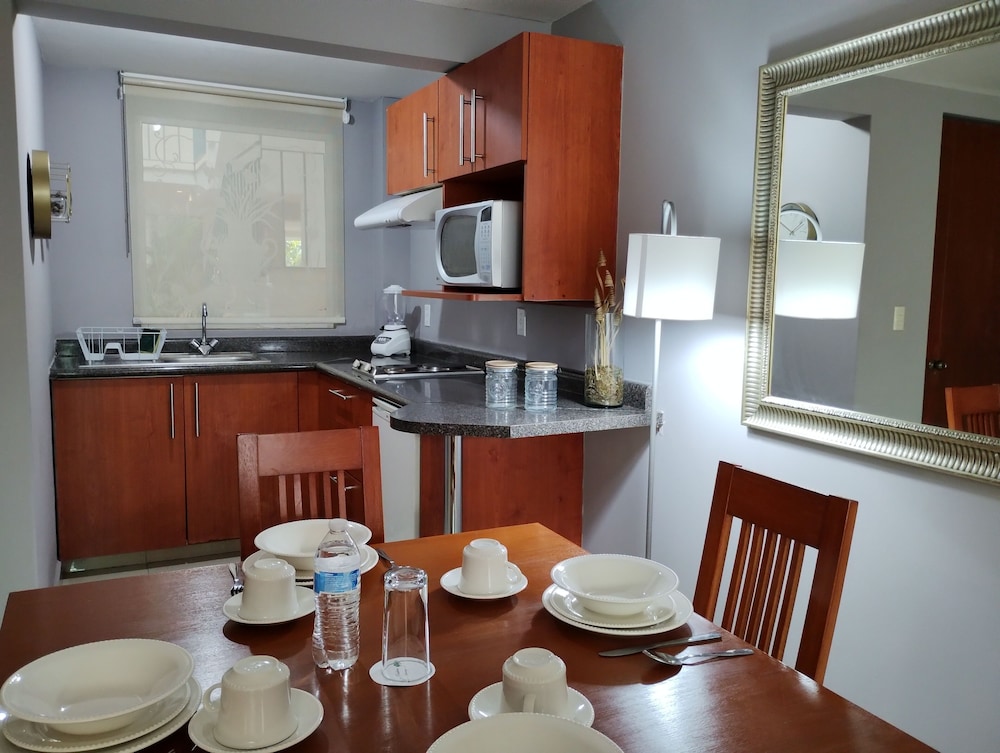 Room, 2 Bedrooms - Photo 5