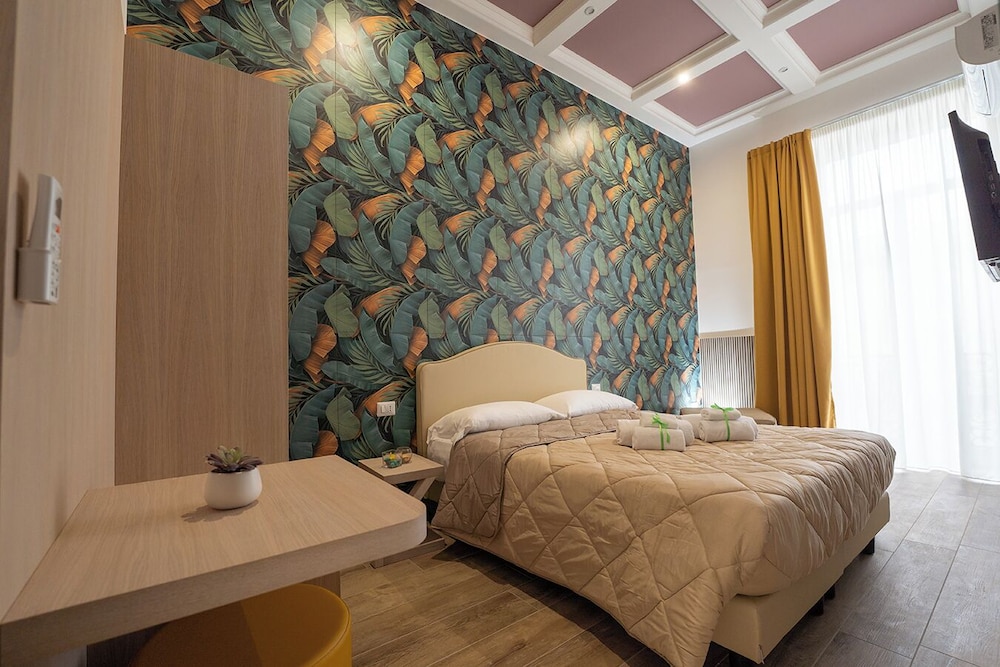 Junior Room, 1 Bedroom, City View, Annex Building (via GUGLIELMO san felice 24 , 5 floor)