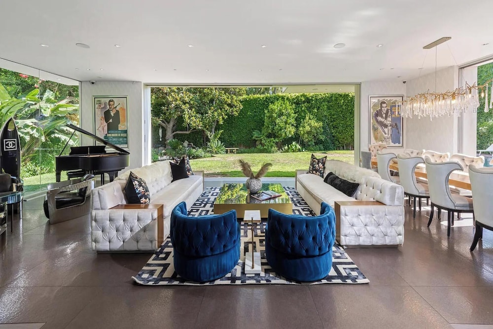 Luxury House, Multiple Beds, Pool Access, Pool View (Alta Royale) photo 1
