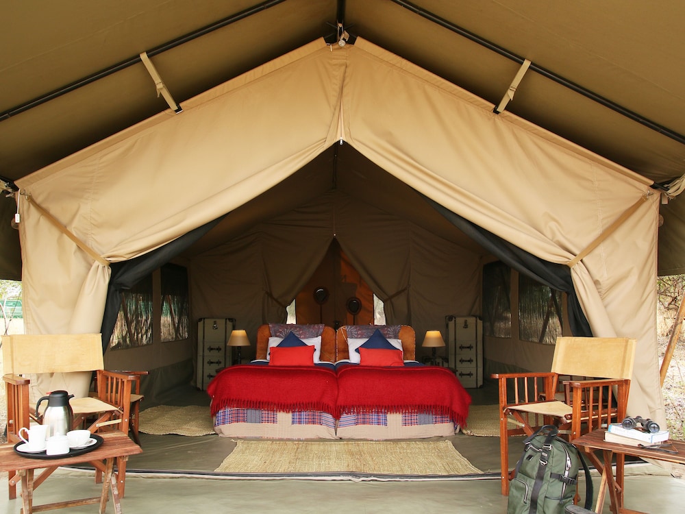 Deluxe Tent photo 1