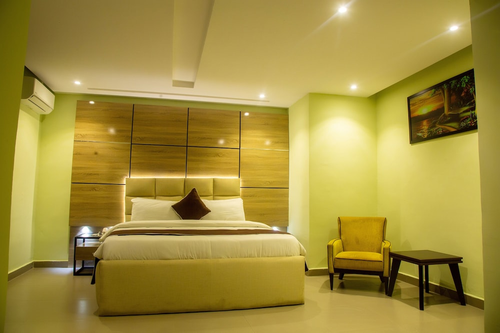 Executive Suite