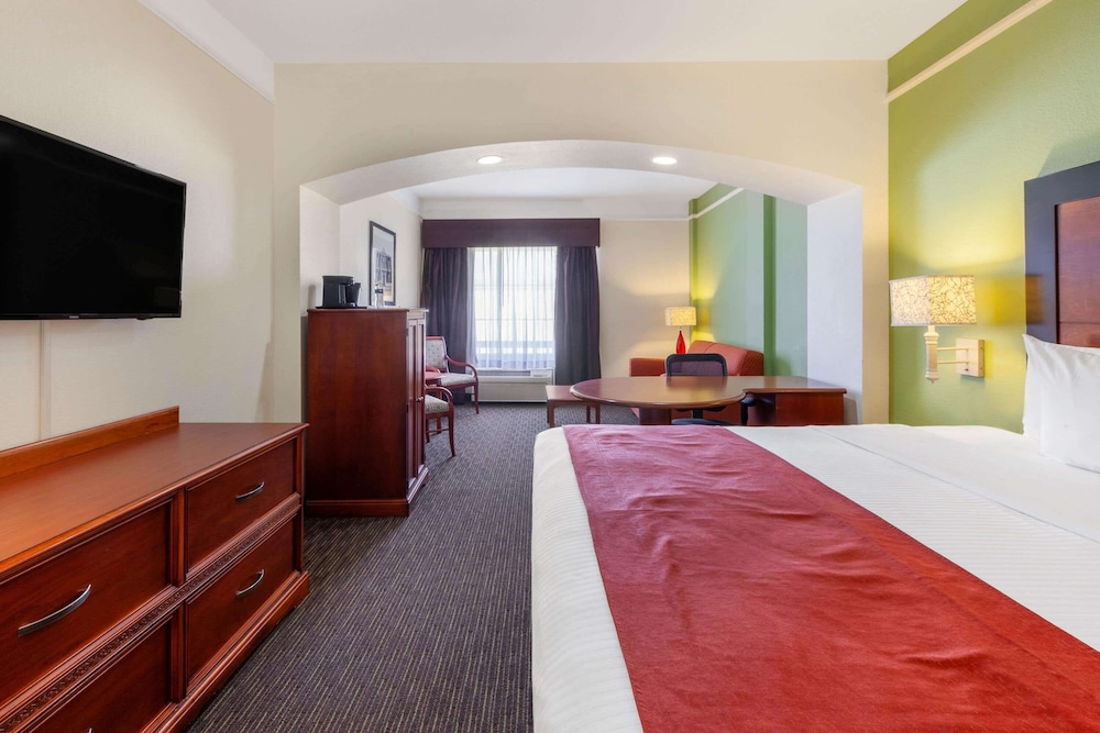 Room, 1 King Bed - Photo 1