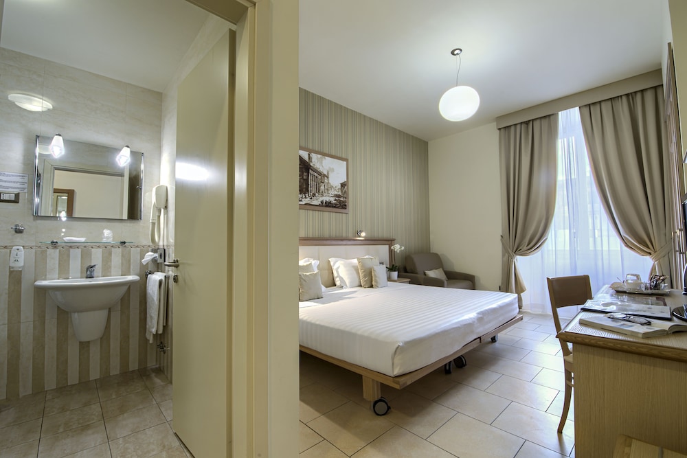 Superior Room, Courtyard View photo 1