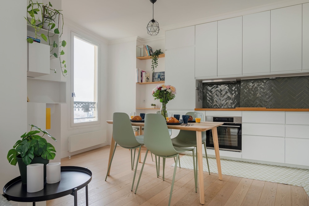 Classic Apartment, City View photo 1