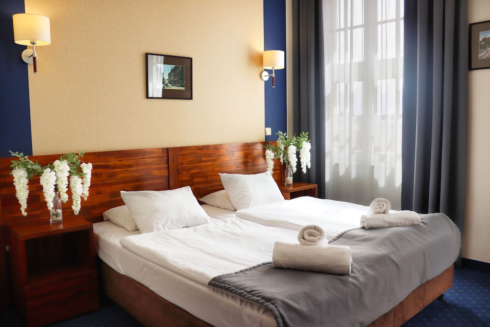Double Room - Photo 5