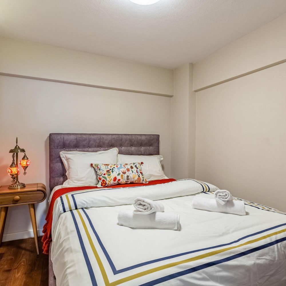 Apartment photo 2