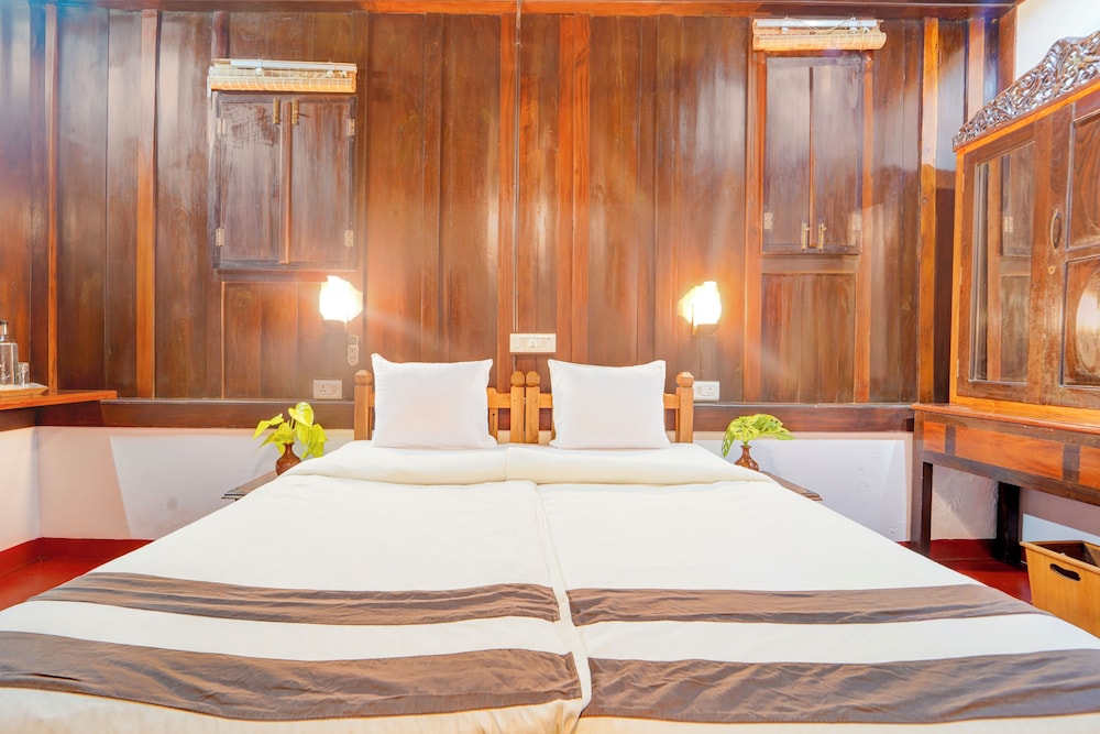 Deluxe Suite, River View