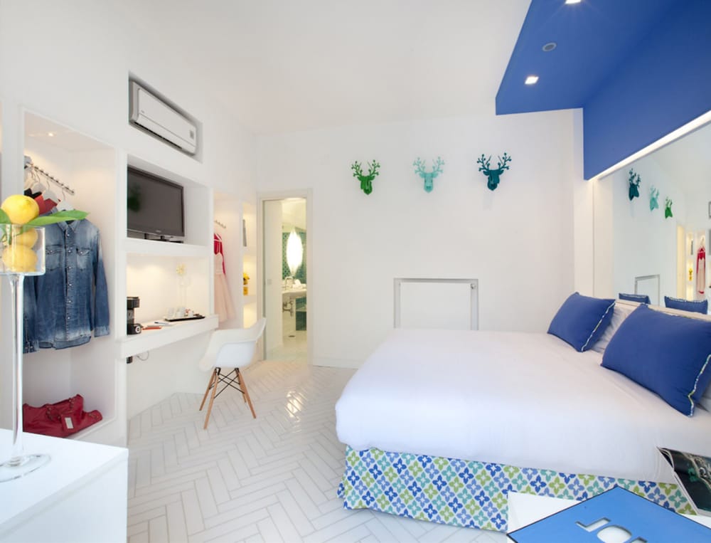 KING DOUBLE ROOM WITH PATIO