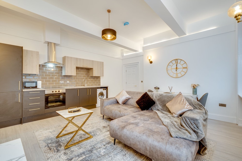 Luxury Apartment, Private Bathroom (2 Bedroom Lux Apartment) photo 2