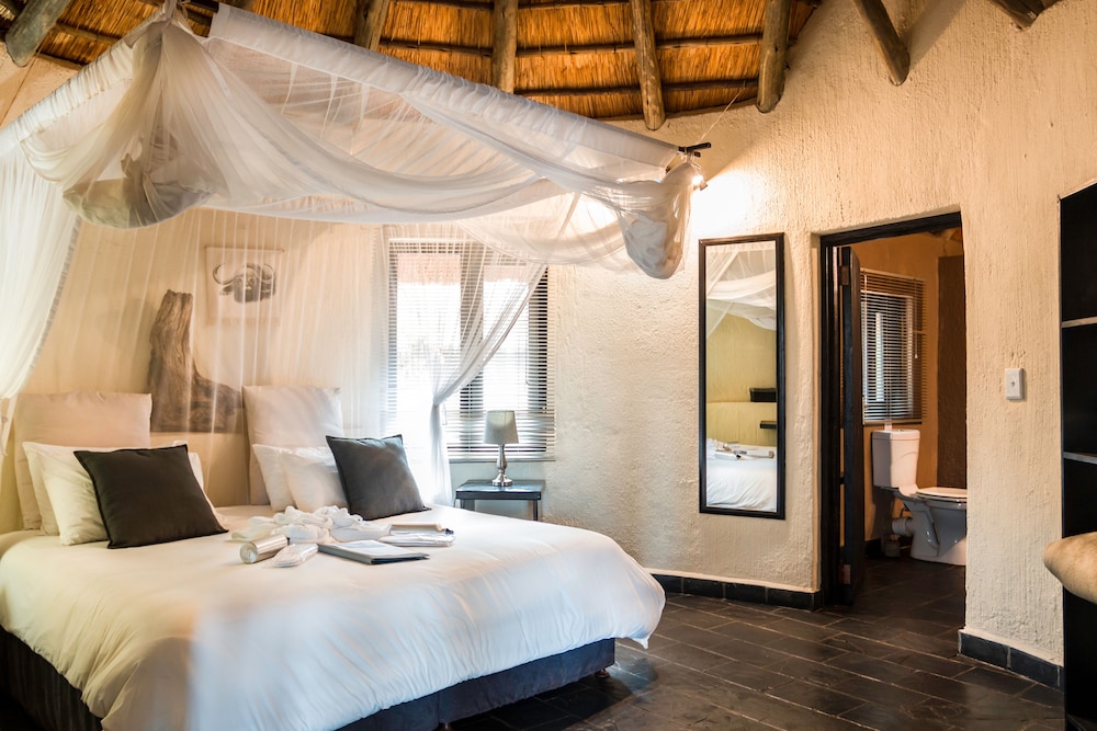 Standard Room, River Lodge