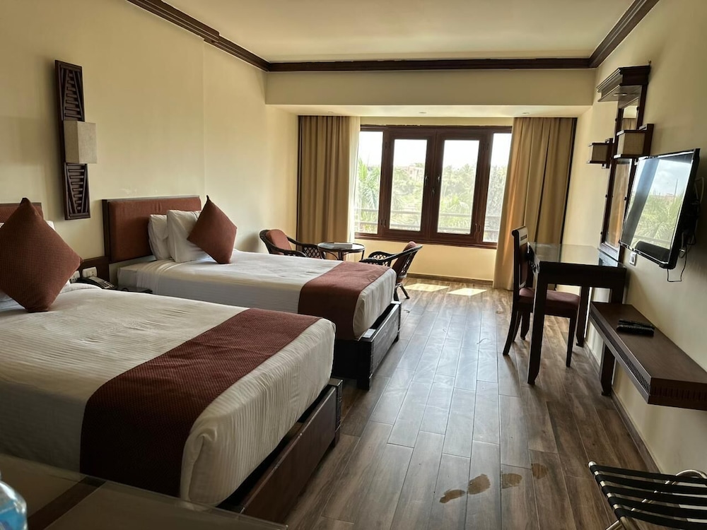 Standard Double or Twin Room photo 3