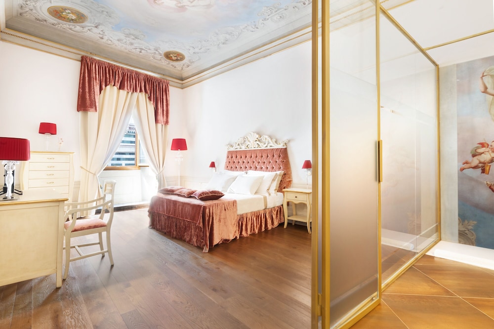 Superior Room, City View photo 2
