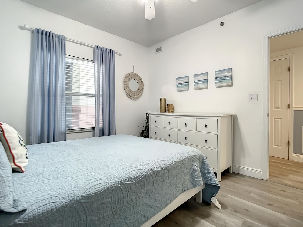 Take in the Gorgeous Sunset in This Beautiful 3 2 Condo Located in Bldg 10at Oceanwalk Ow10-205, Photo 16